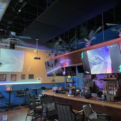 Tea'z Social - Interior Bar