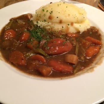 The Black Sheep - Beef stew - Pubs Near Me - Dublin, D