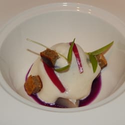Troplong Mondot - A little welcoming bite with beet