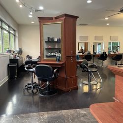 Carlee & Company Salon