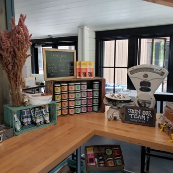 Girl Meets Dirt - In the shop - Specialty Food Near Me - Eastsound, Washington Girl Meets Dirt - In the shop - Specialty Food Near Me - Eastsound, Washington