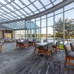 Bistro 33 & Lakeside Solarium - Bistro 33 and Solarium