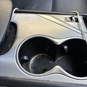 Rancho Del Oro Car Wash - Cup holders and console - Car Wash Near Me - Oceanside, California Rancho Del Oro Car Wash - Cup holders and console - Car Wash Near Me - Oceanside, California