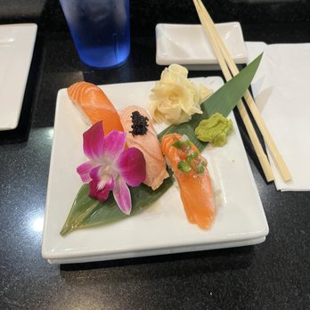 SushiStop Pasadena - (b212) Salmon Sampler Sushi - Sushi Bars Near Me - Pasadena, California