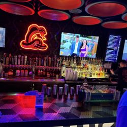 Cobra Arcade Bar - Bar