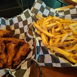 Sunset Bar & Grill - Great times to be had at Sunset Bar and Grill!
