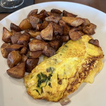 Antilogy - Build your own omelette and breakfast potatoes - New American Near Me - Greenwood, Indiana