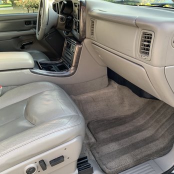Dazzle's Wraps - Interior of 2005 Denali after detail. - Auto Detailing Near Me - Rancho Cordova, California Dazzle's Wraps - Interior of 2005 Denali after detail. - Auto Detailing Near Me - Rancho Cordova, California