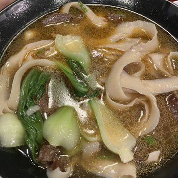 Corner 17 - Hand-Shaved Noodle Soup with Sliced Beef - Chinese Near Me - Saint Louis, Missouri