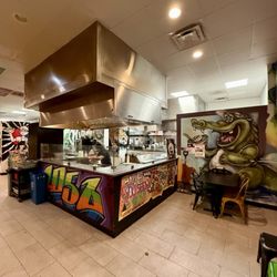 KOSMO'S Bop Shop - Seating, grill