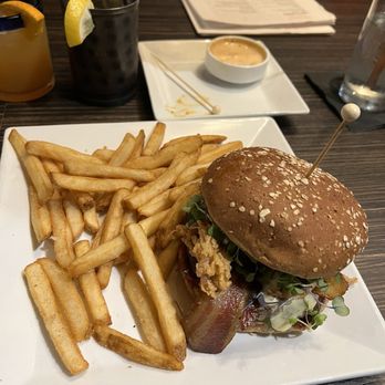 Fleetwood Haymarket - 801 Wagyu Burger - New American Near Me - Lincoln, Nebraska Fleetwood Haymarket - 801 Wagyu Burger - New American Near Me - Lincoln, Nebraska