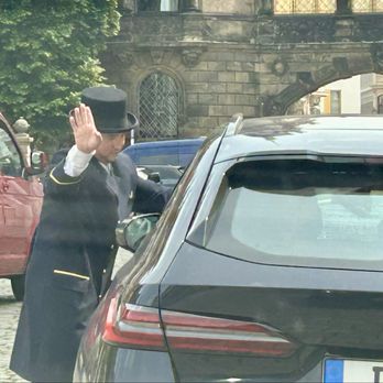 Hotel Taschenbergpalais Kempinski - The great valet - Hotels Near Me - Dresden, SN
