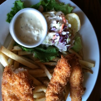 Bluewater Lounge - Fish and chips - New American Near Me - Bodega Bay, California