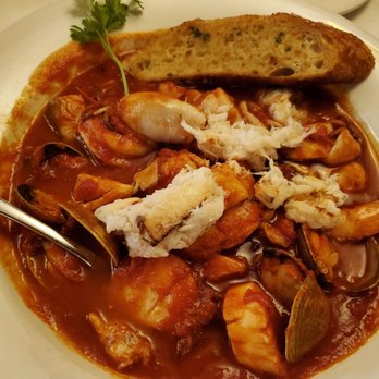 Scoma's Restaurant - Lazy cioppino - Seafood Near Me - San Francisco, California Scoma's Restaurant - Lazy cioppino - Seafood Near Me - San Francisco, California