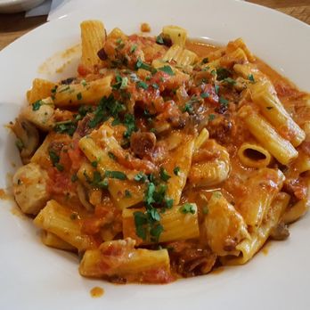 Jack's Restaurant & Bar - Carbonara pasta - chicken was tender, pasta was cooked perfectly - Breakfast & Brunch Near Me - Newark, California Jack's Restaurant & Bar - Carbonara pasta - chicken was tender, pasta was cooked perfectly - Breakfast & Brunch Near Me - Newark, California