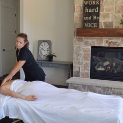 Zion Vacation Massage - Taking a vacation can be stressful! Let us use our deep tissue techniques on your sore tired muscles.