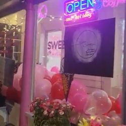 Sweet & Savory - Outside