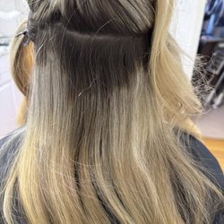 Academy Di Capelli