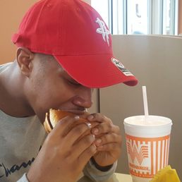 Needed 2 hands to grip that burger. Needed 2 hands to grip that burger.