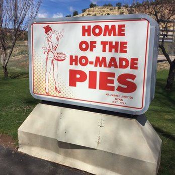 Thunderbird Restaurant - American Near Me - Mt. Carmel Junction, Utah