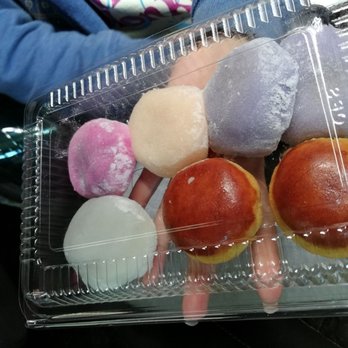 Nisshodo Candy Store - Candy Stores Near Me - Honolulu, Hawaii