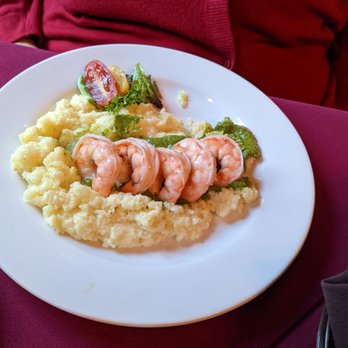 White Pine Inn - Shrimp and Grits - New American Near Me - Greeley, Pennsylvania White Pine Inn - Shrimp and Grits - New American Near Me - Greeley, Pennsylvania