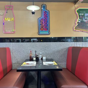 Milk & Co Cafe - Booth seating - Chinese Near Me - Monterey Park, California