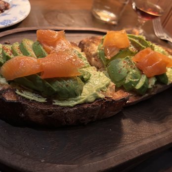 Armitage Alehouse - Avocado roast - Pubs Near Me - Chicago, Illinois Armitage Alehouse - Avocado roast - Pubs Near Me - Chicago, Illinois