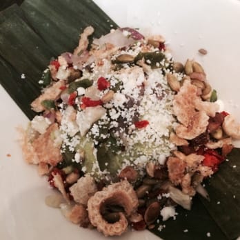 Xoco - Quacamole "fully dressed" - Mexican Near Me - Chicago, Illinois