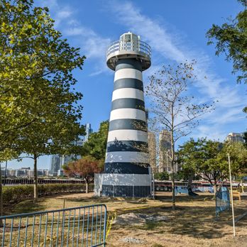 Lefrak Point Lighthouse - Lefrak Point Lighthouse, Jersey City - Landmarks & Historical Buildings Near Me Lefrak Point Lighthouse - Lefrak Point Lighthouse, Jersey City - Landmarks & Historical Buildings Near Me