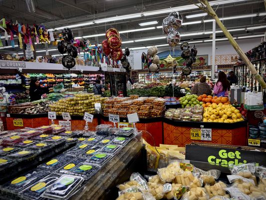 Vallarta Supermarkets by null