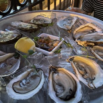 Share Kitchen & Bar Room - Oysters - New American Near Me - Williamsville, New York