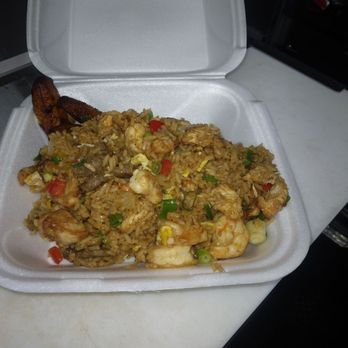 Chaufa Mania - Chaufa mixto shrimp, chicken and steak with side of plantains - Peruvian Near Me - Lake Hamilton , Florida