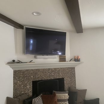 BB One Technologies - Large tv mounted with hidden wires and sound bar - Home Automation Near Me - Los Angeles, California