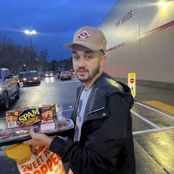 Costco - Essentials - Wholesale Stores Near Me - Aloha, Oregon