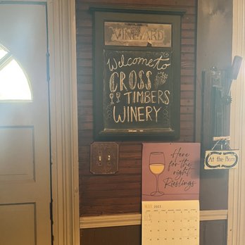 Cross Timbers Winery - Wineries Near Me - Grapevine, Texas