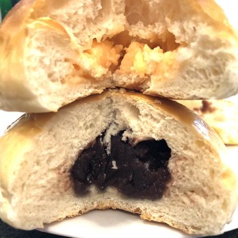 Chiu Quon Bakery & Dim Sum - Egg custard bun on top and red bean bun on the bottom - Bakeries Near Me - Chicago, Illinois