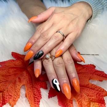 Oasis Nails & Spa - Nail Salons Near Me - Alliston, Ontario