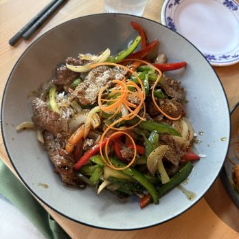 Bendi Wok N' Bar - Pepper Steak Stir Fry - Tapas/Small Plates Near Me - New Albany, Ohio Bendi Wok N' Bar - Pepper Steak Stir Fry - Tapas/Small Plates Near Me - New Albany, Ohio
