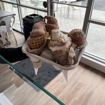 Moonscoops Ice Creamery - Cones on the go!! - Ice Cream & Frozen Yogurt Near Me - Marina, California