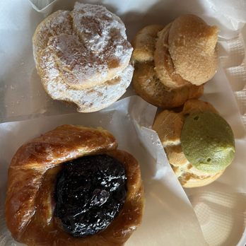 Liliha Bakery - Varieties of cream puffs & blueberry danish. - Bakeries Near Me - Honolulu, Hawaii