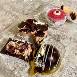 Servatii - Wide array of delicious dessert