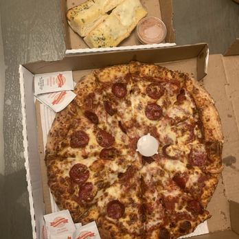 Seniores pizza - Pepperoni pizza garlic cheese, bread - Pizza Near Me - Concord, California