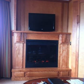 Crowne Plaza Lake Placid - Again tiny tv above the fake fire place in the suite accommodation. It was definitely not worth it. - Hotels Near Me - Lake Placid, New York