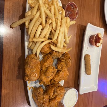 Binny B's - 10 pc. Boneless Buffalo Wings - New American Near Me - Cut Off, Louisiana