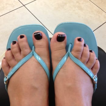 Mason Nails - Rhinestone detail - Nail Salons Near Me - Katy, Texas Mason Nails - Rhinestone detail - Nail Salons Near Me - Katy, Texas