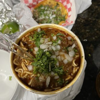 Birrieria El Compadre - Birria ramen - Food Trucks Near Me - Pearland, Texas