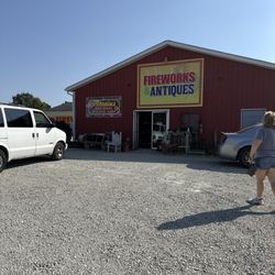 Petunias Antiques & Treasures