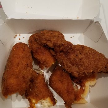 Jack in the Box - Terrible spicy chicken tenders. You're almost better off adding hot sauce to your $6 bucks and eating them. - Fast Food Near Me - Kyle, Texas