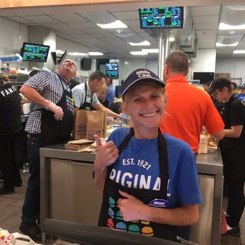 White Castle - Super friendly Staff even at 8 pm. All smiles - Burgers Near Me - Scottsdale, Arizona White Castle - Super friendly Staff even at 8 pm. All smiles - Burgers Near Me - Scottsdale, Arizona